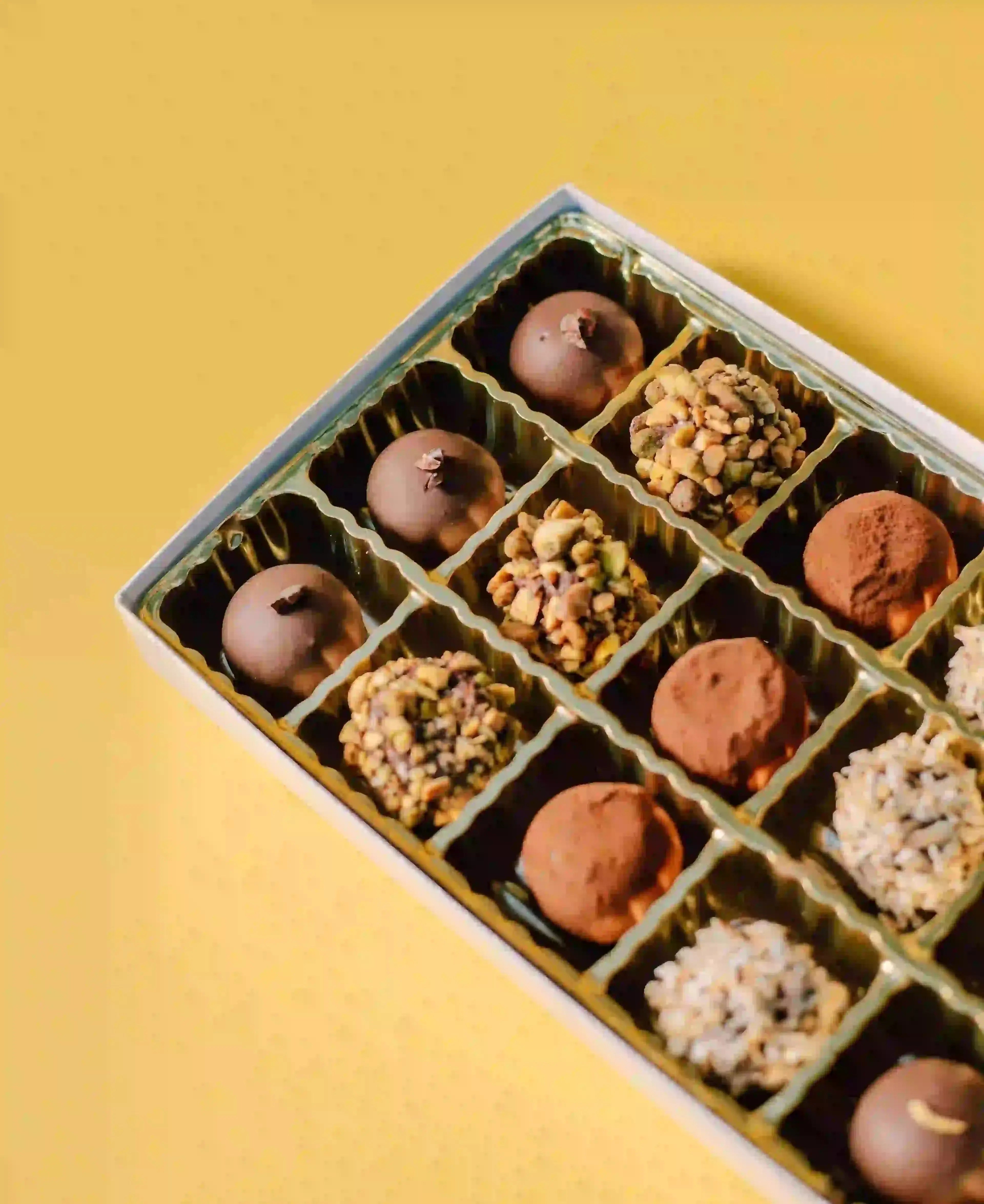 Chocolate Truffles Assortment, 15pc – MARKHAM & FITZ Chocolate Truffles Assortment, 15pc – MARKHAM & FITZ